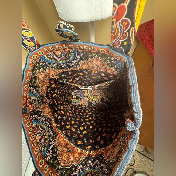 Authentic Vera Bradley Premium Cotton Floral  Paisley Shoulder Bag  Multicolor - Picture 8 of 12